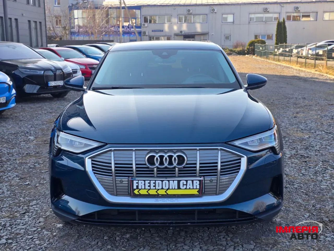 Audi e-tron - фото 2