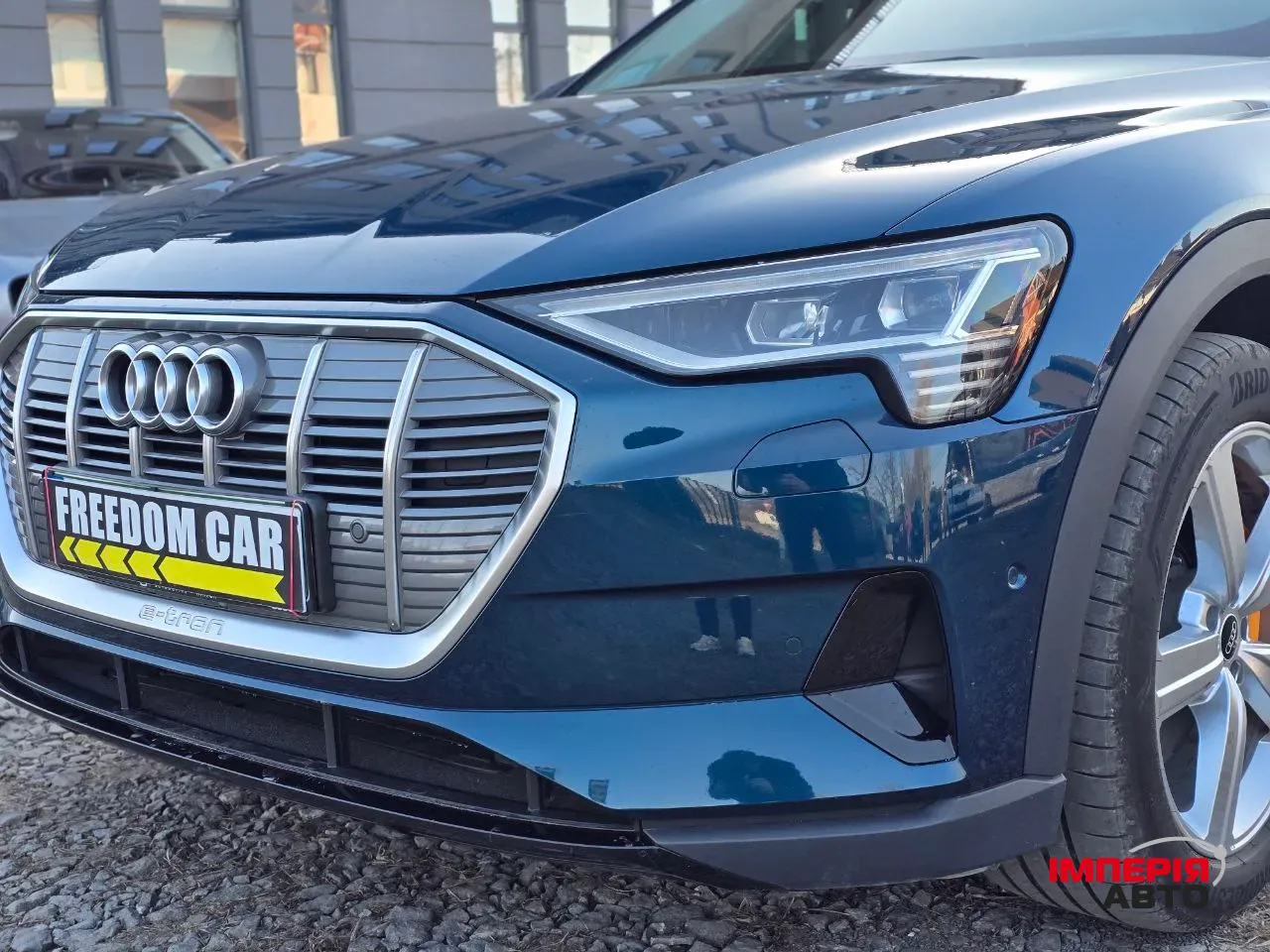 Audi e-tron - фото 43