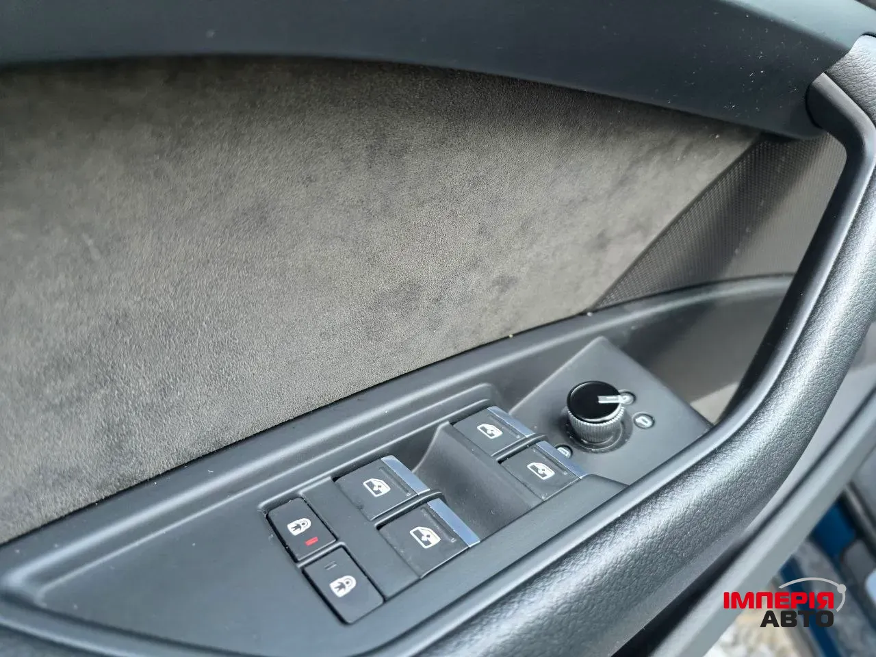 Audi e-tron - фото 19