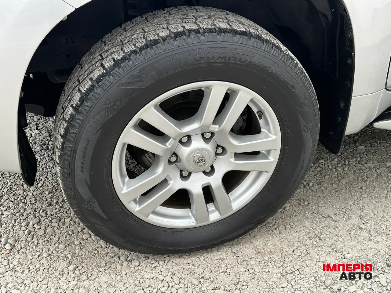 Toyota Land Cruiser Prado - фото 11