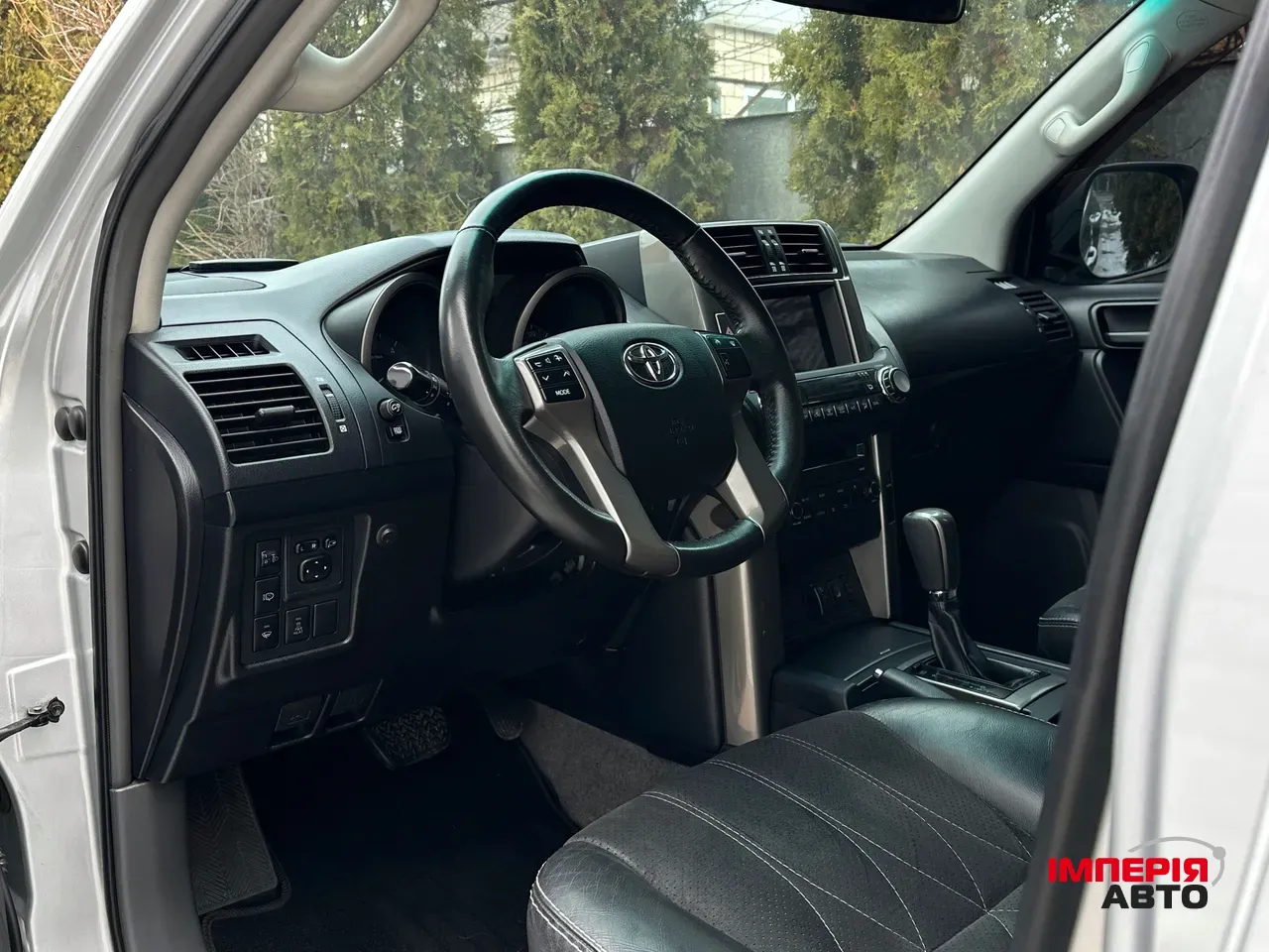 Toyota Land Cruiser Prado - фото 4