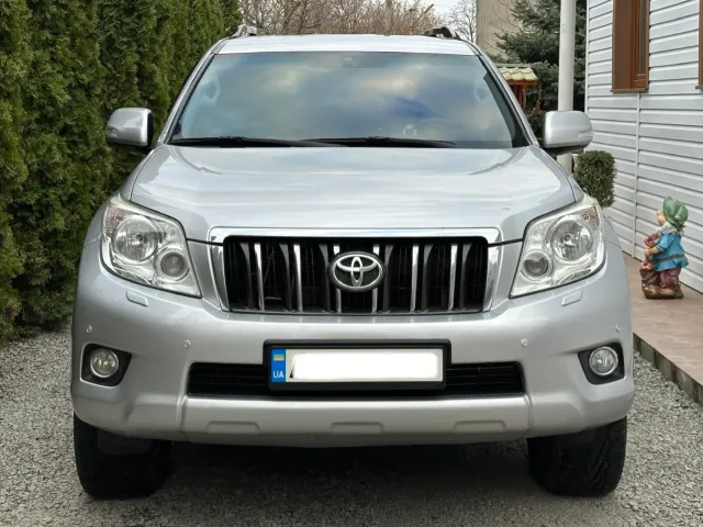 Toyota Land Cruiser Prado - фото 3