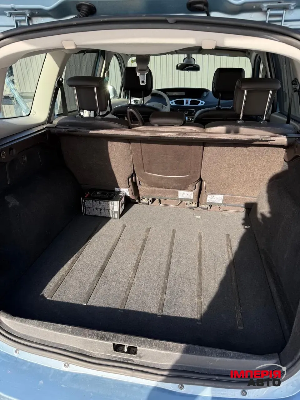 Renault Scenic - фото 15