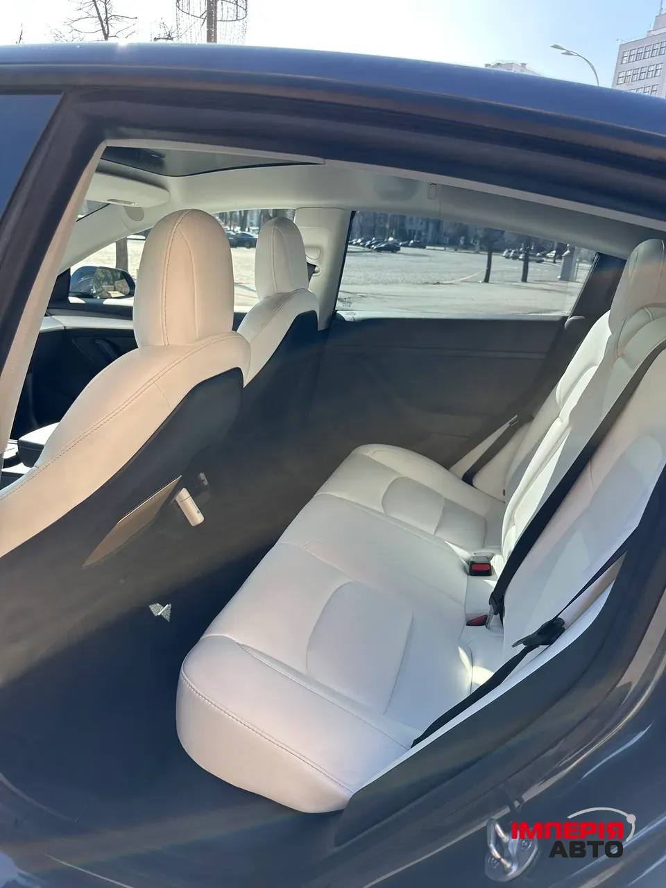 Tesla Model 3 - фото 10