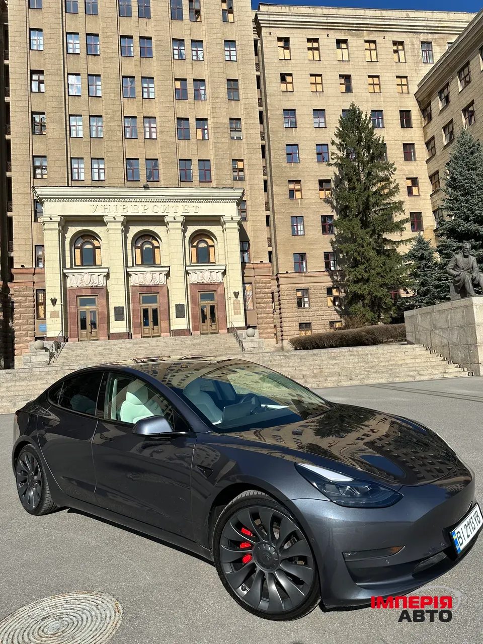 Tesla Model 3 - фото 3