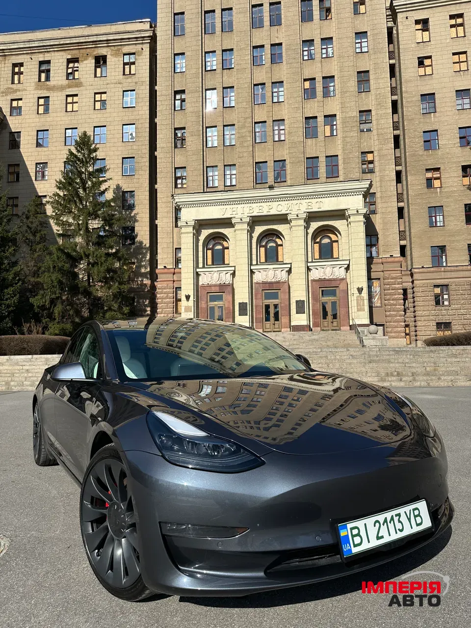 Tesla Model 3 - фото 2