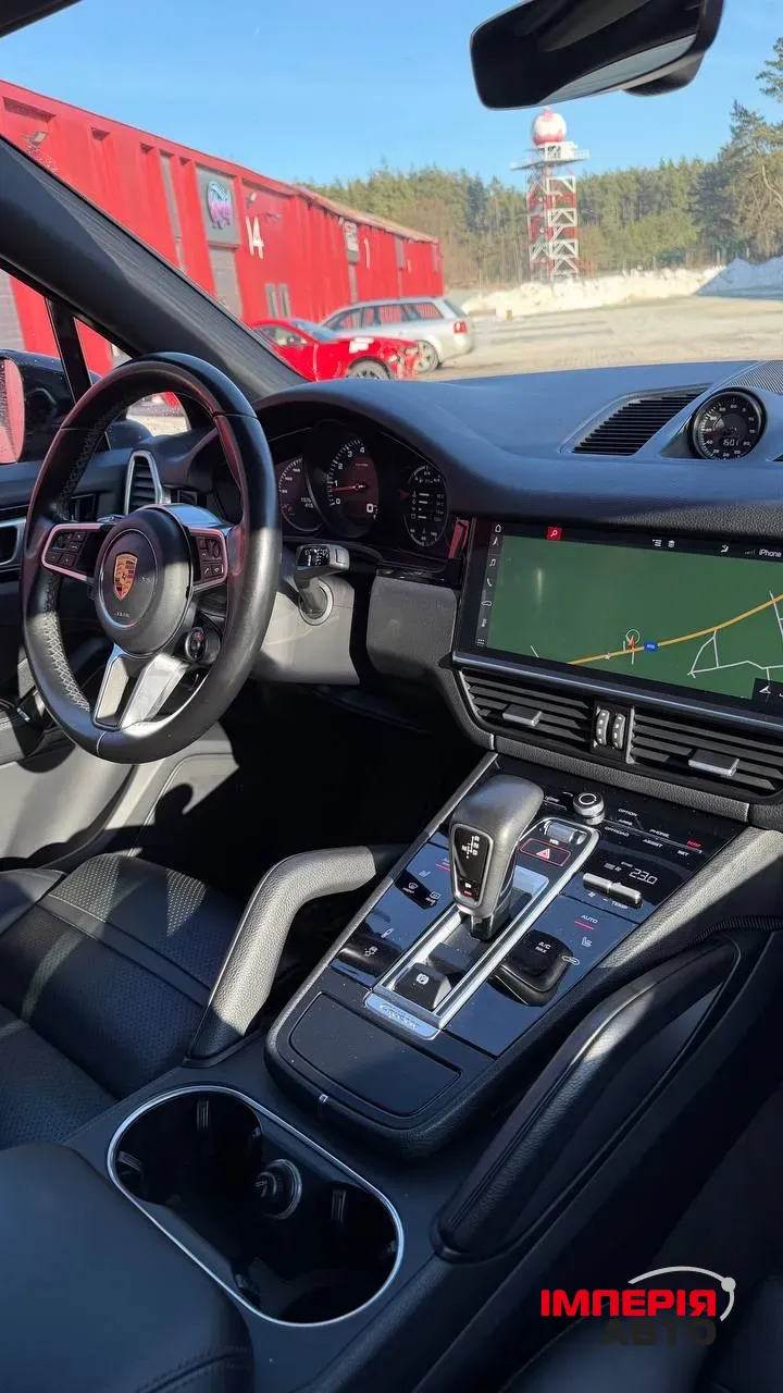 Porsche Cayenne - фото 28