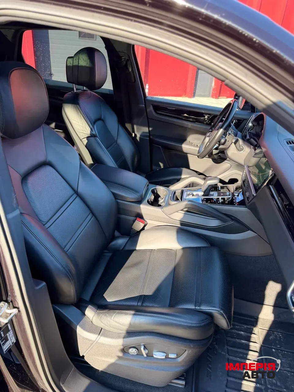 Porsche Cayenne - фото 17