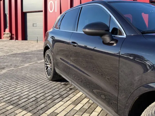 Porsche Cayenne - фото 3