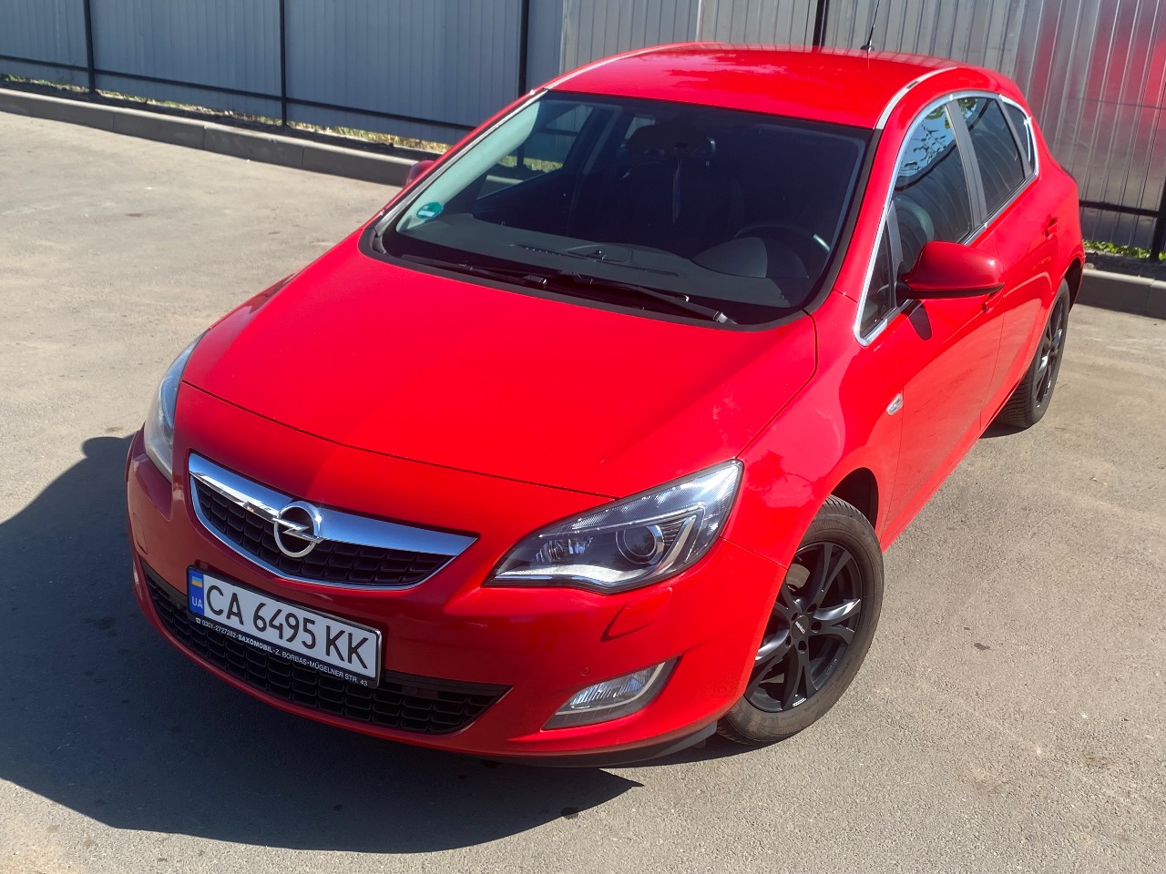 Opel Astra - фото 1