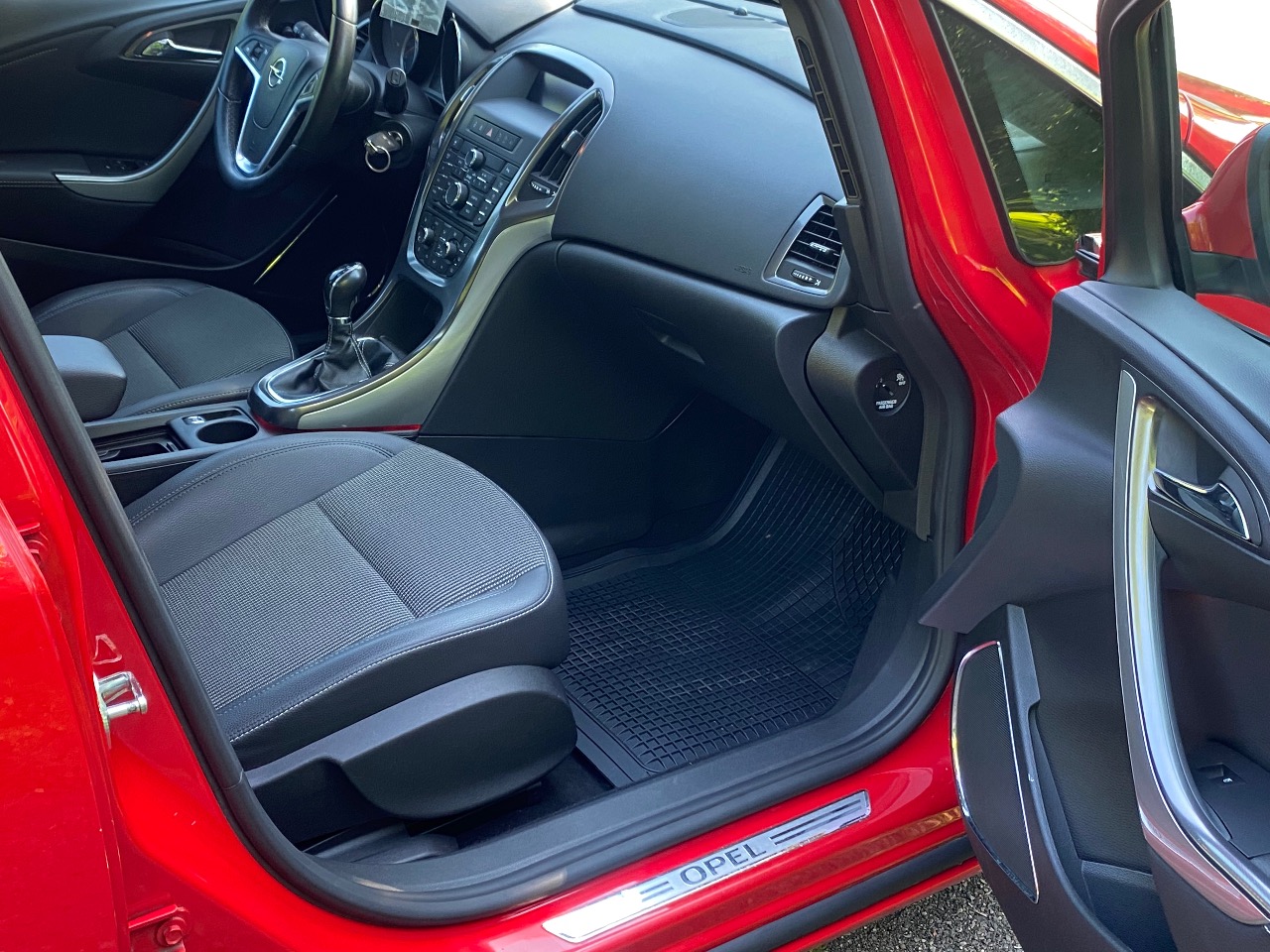 Opel Astra - фото 5