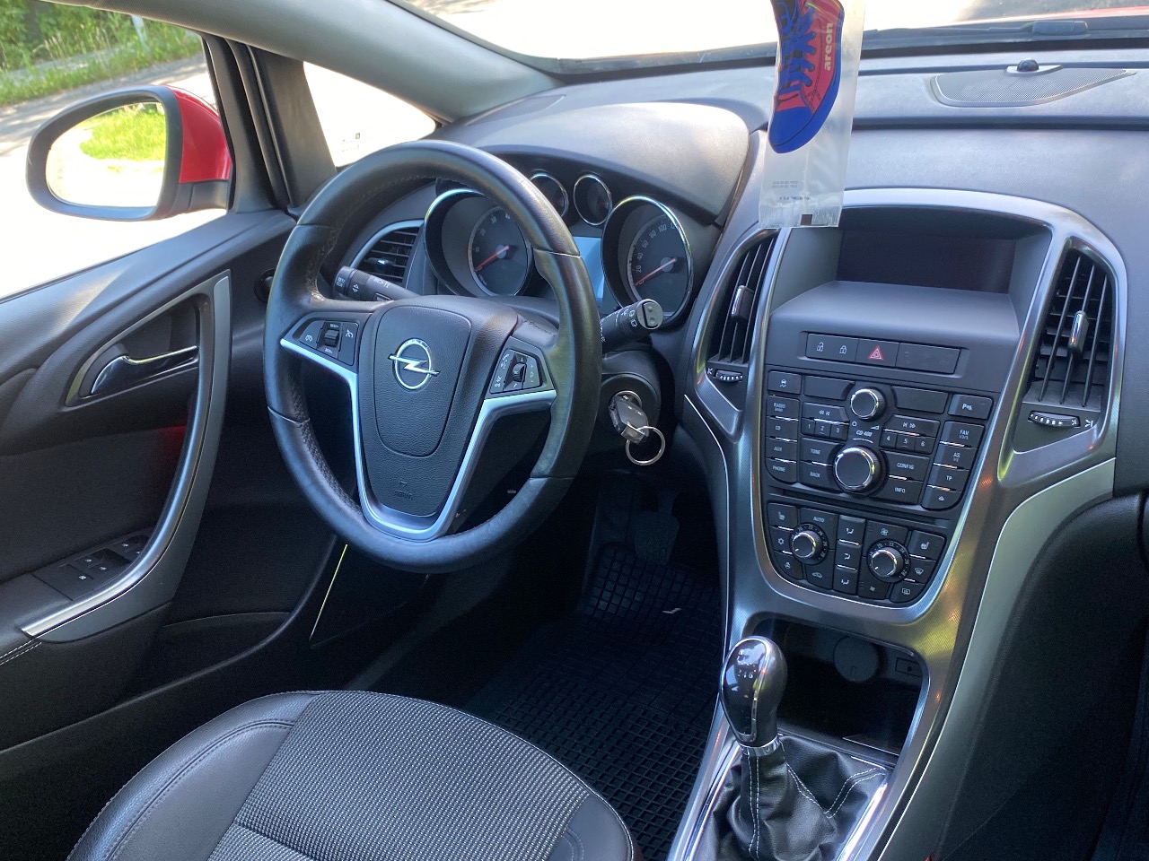 Opel Astra - фото 11