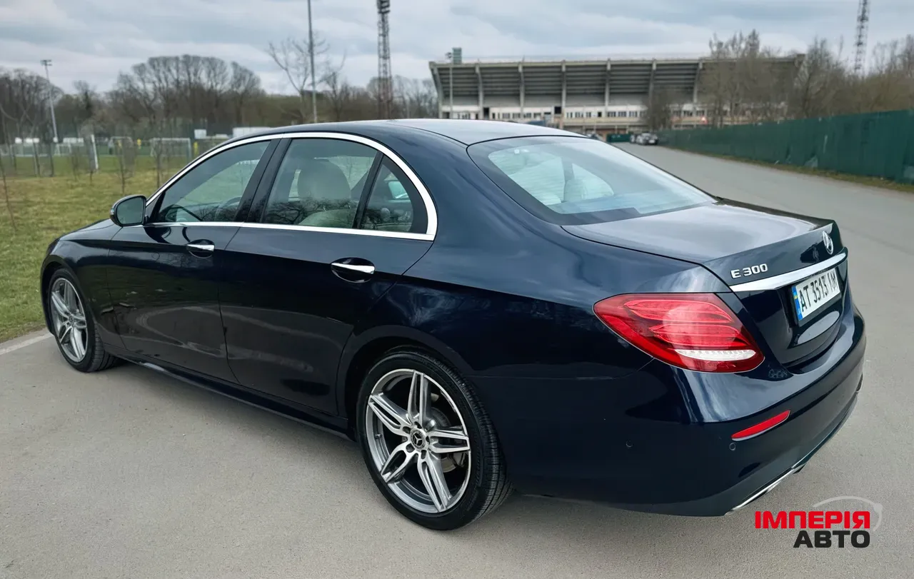 Mercedes-Benz E-Класс - фото 7