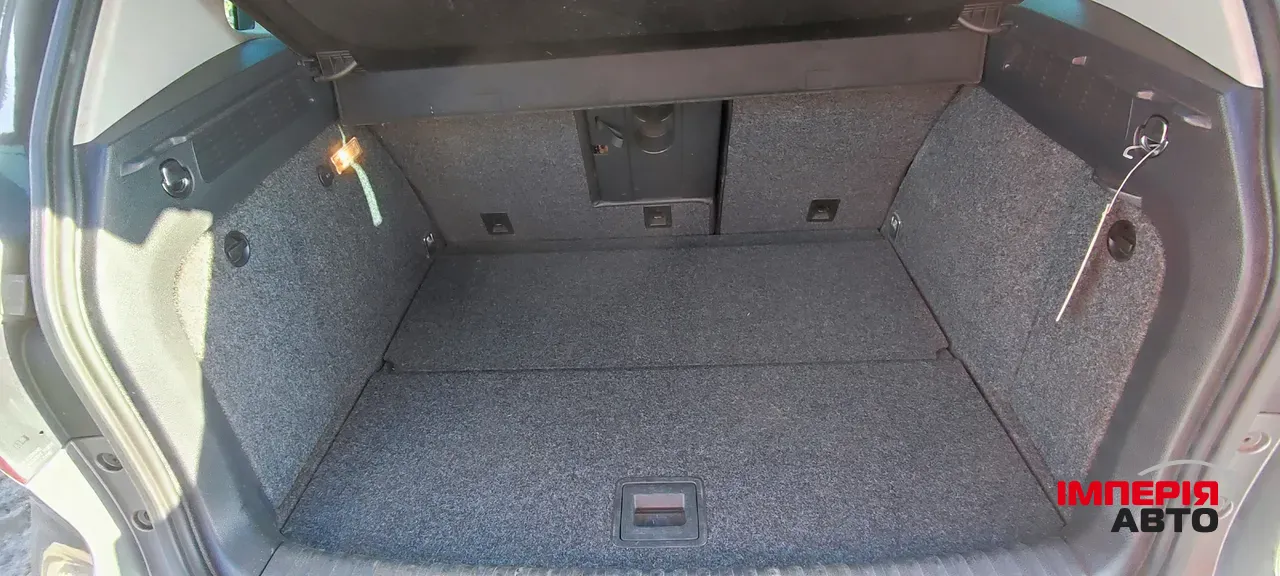 Volkswagen Tiguan - фото 10
