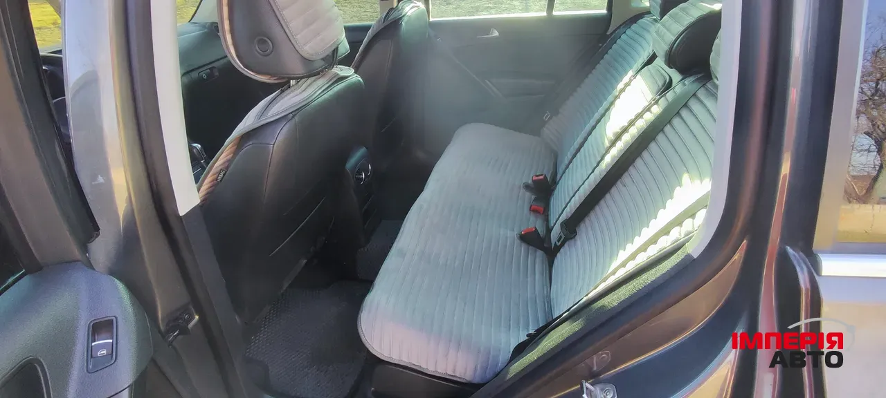 Volkswagen Tiguan - фото 12