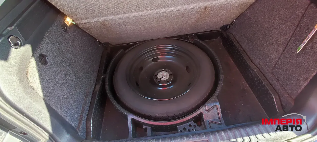 Volkswagen Tiguan - фото 11