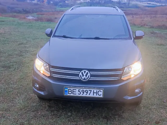 Volkswagen Tiguan - фото 1