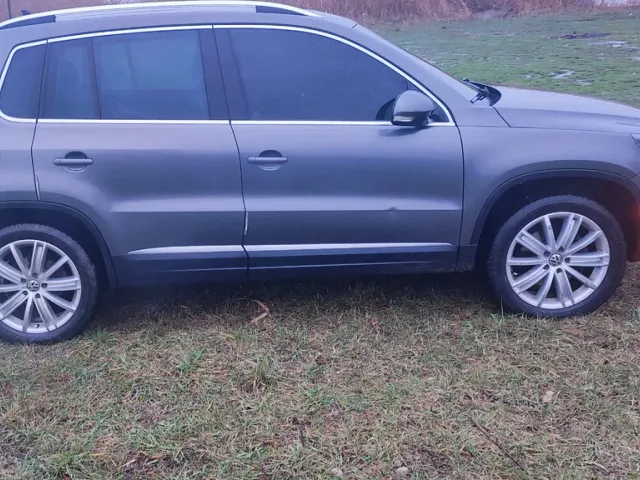 Volkswagen Tiguan - фото 4