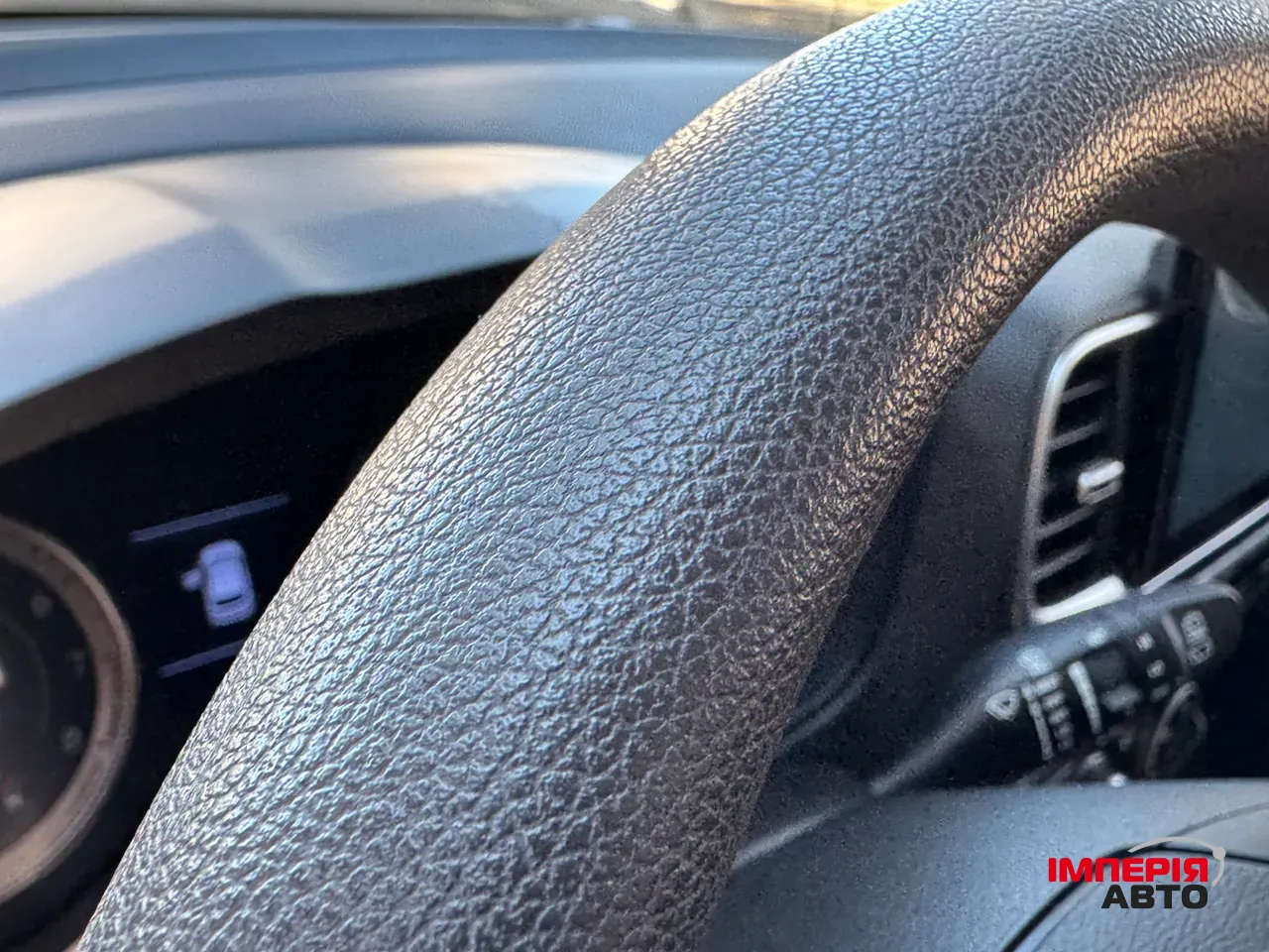 Hyundai Venue - фото 14