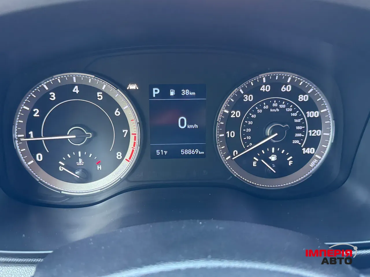 Hyundai Venue - фото 17