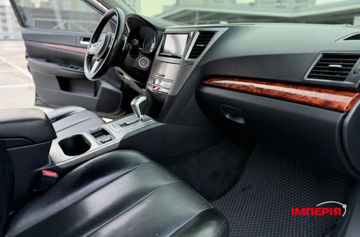 Subaru Legacy - фото 29