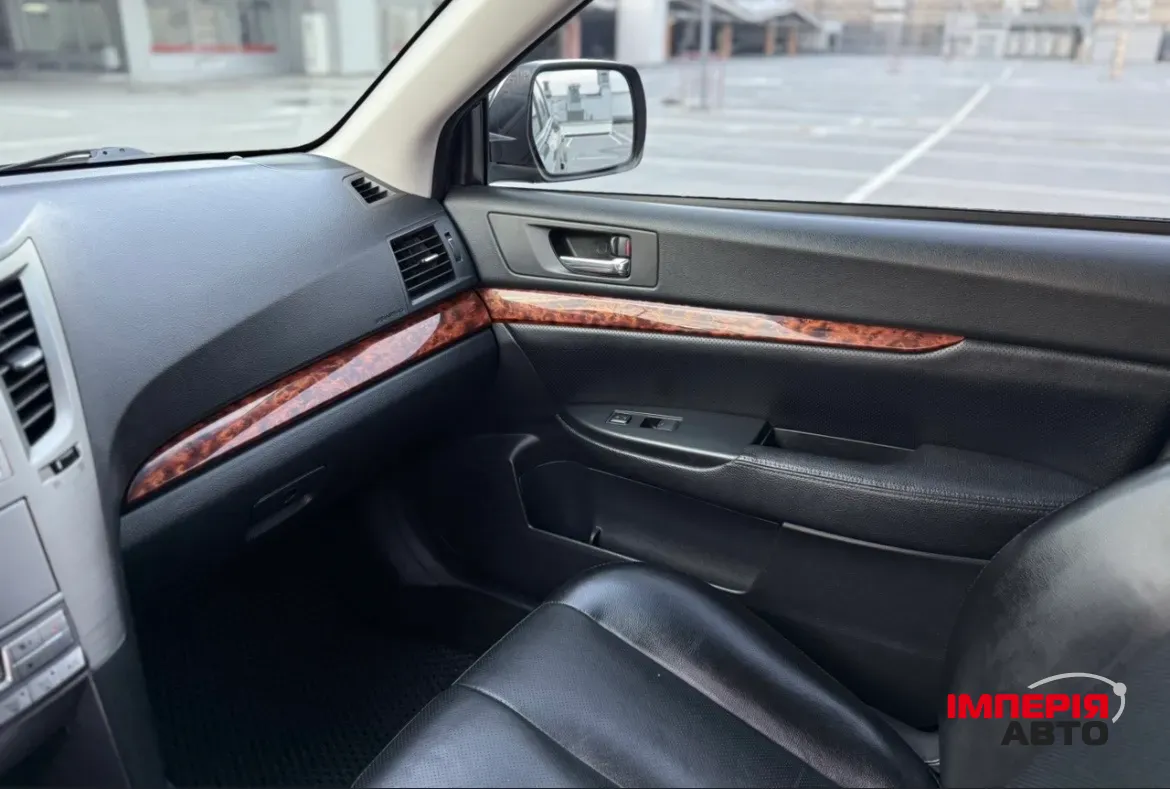 Subaru Legacy - фото 18