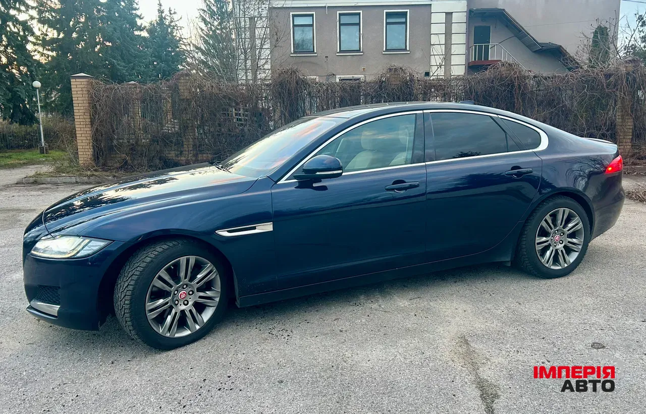 Jaguar XF - фото 3