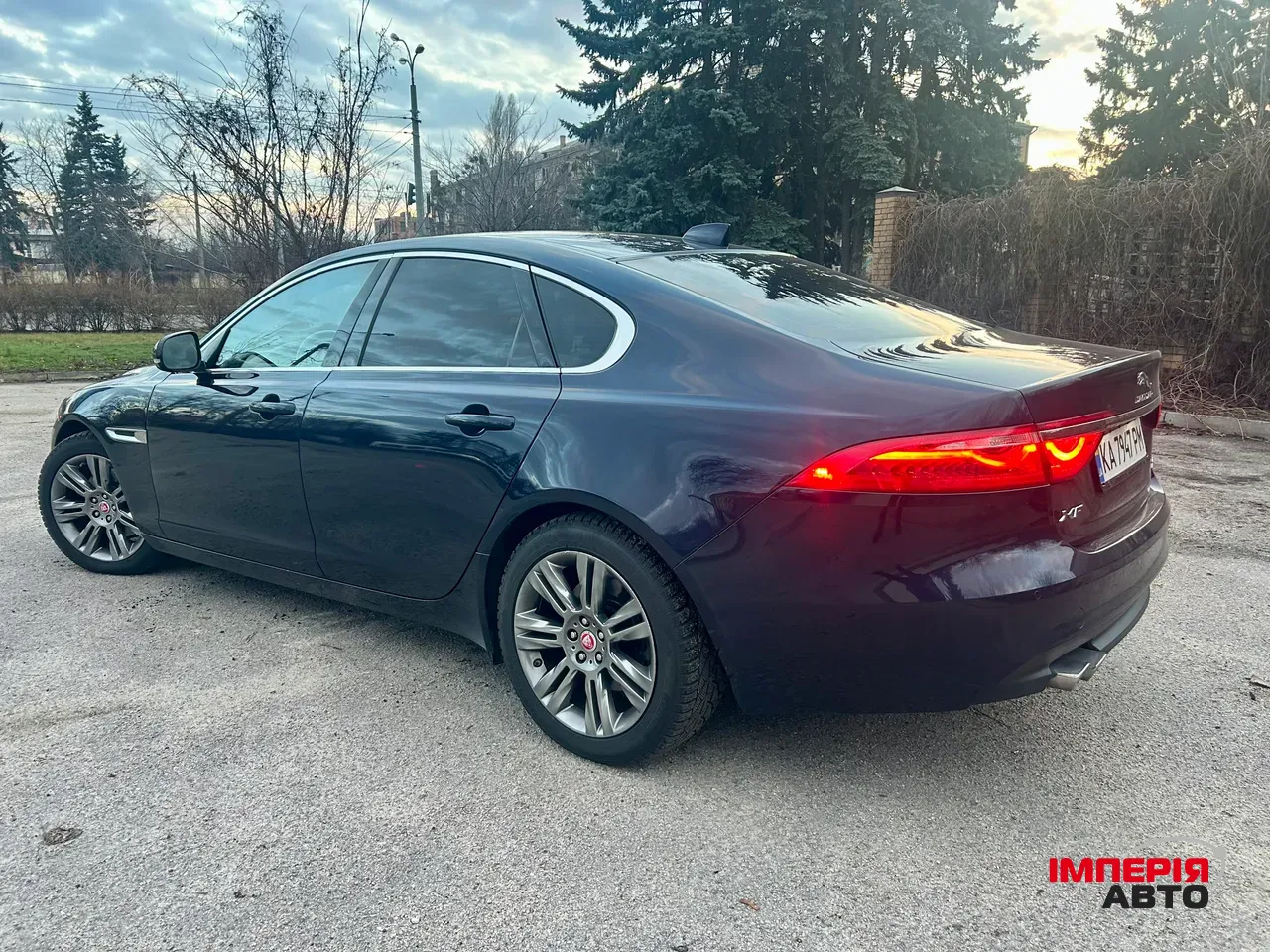 Jaguar XF - фото 5