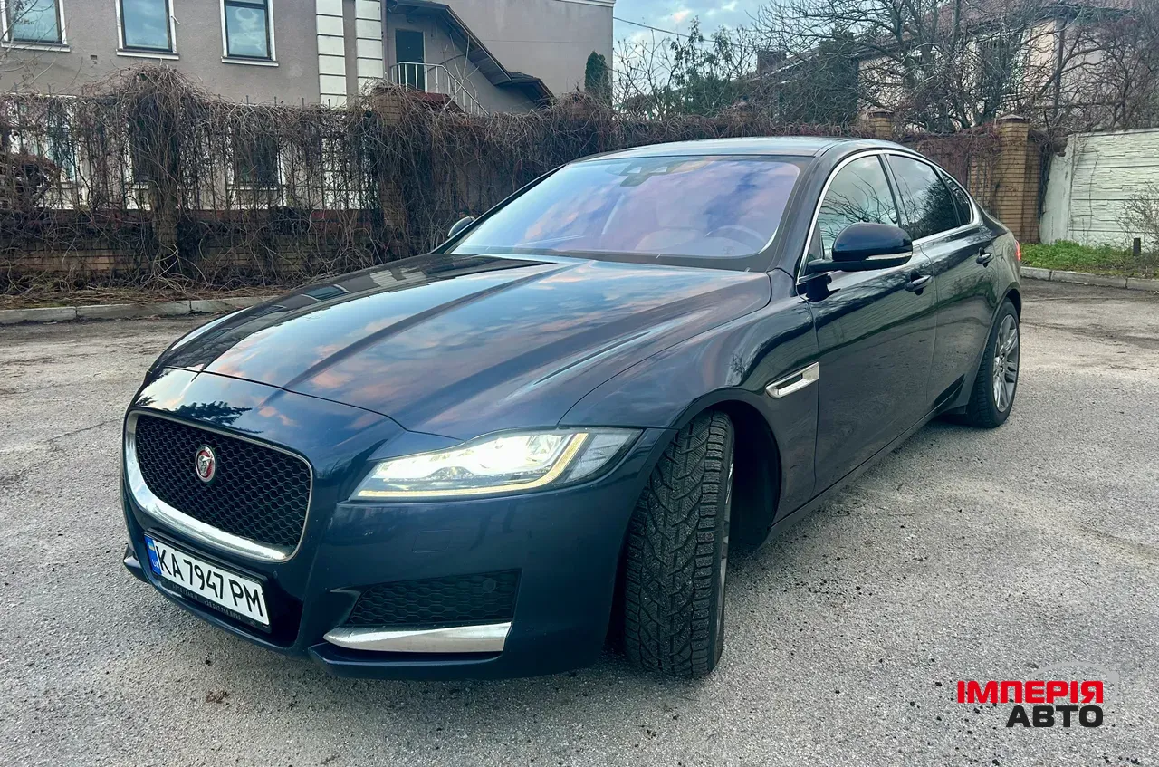 Jaguar XF - фото 2