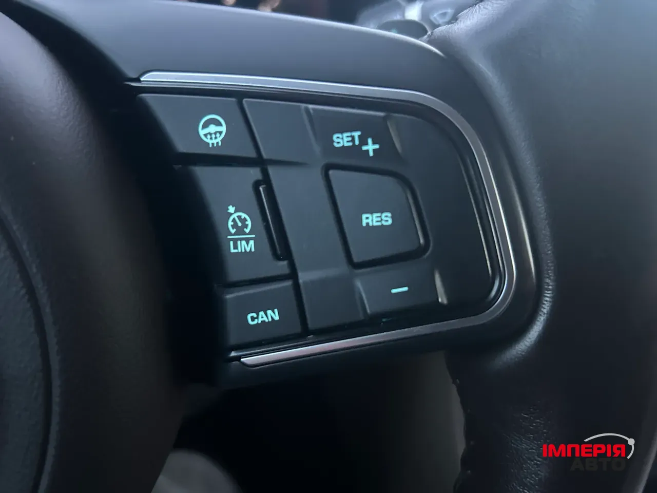 Jaguar XF - фото 28