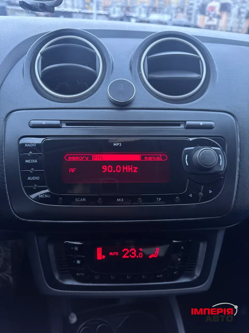 SEAT Ibiza - фото 37