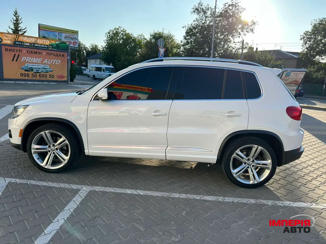 Volkswagen Tiguan - фото 4