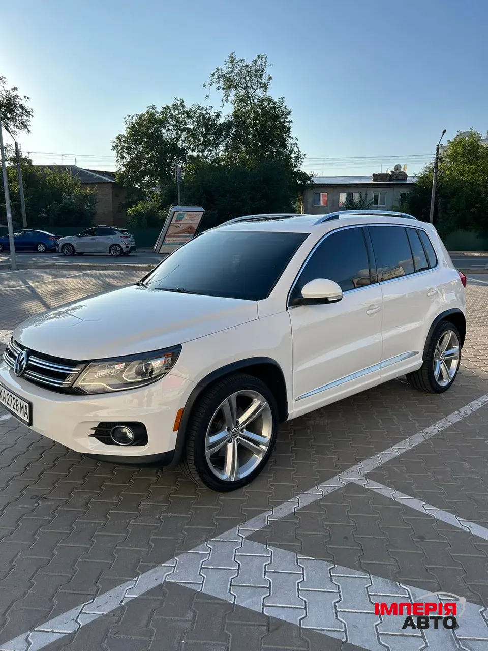 Volkswagen Tiguan - фото 3