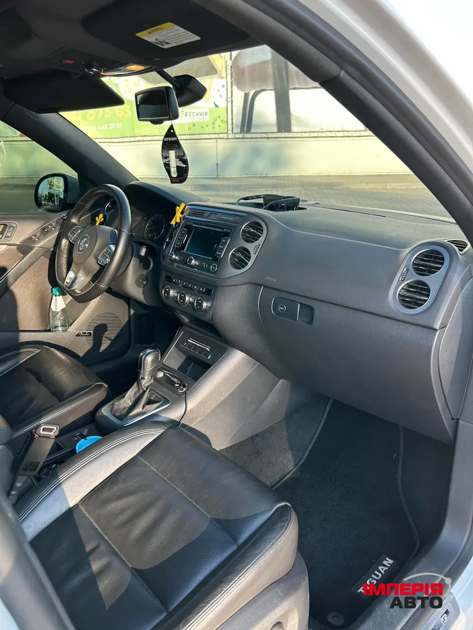 Volkswagen Tiguan - фото 9