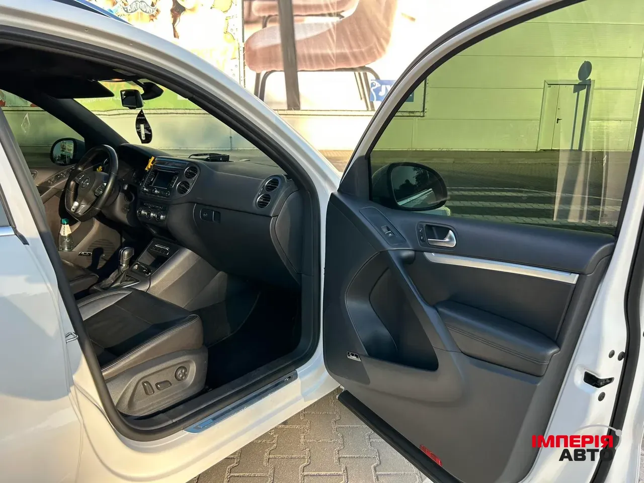 Volkswagen Tiguan - фото 10