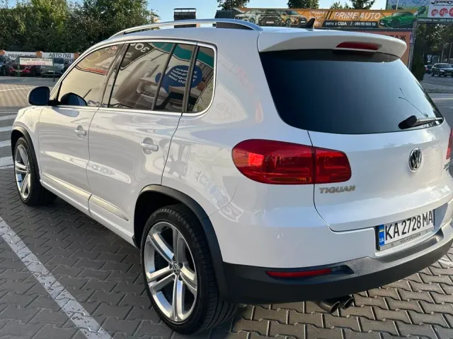 Volkswagen Tiguan - фото 5