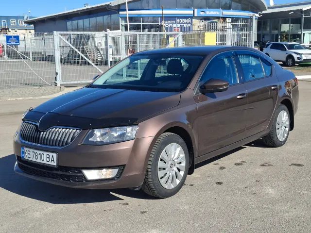Skoda Octavia - фото 1