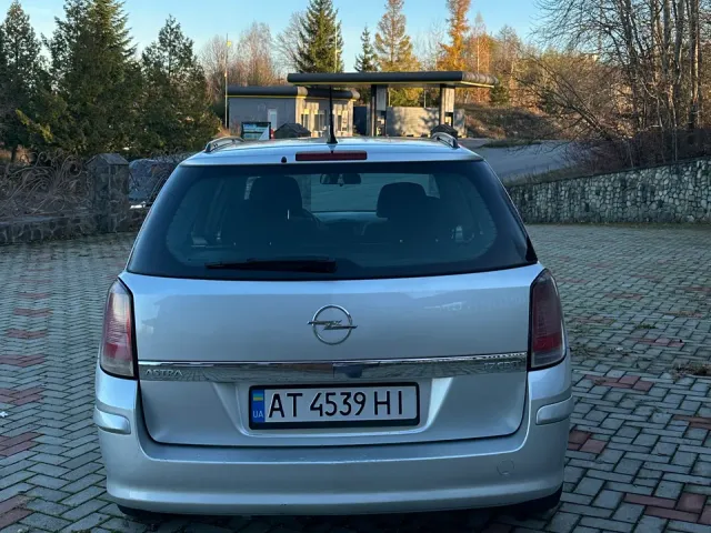 Opel Astra - фото 5