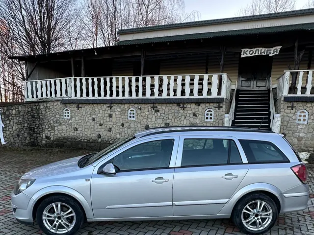 Opel Astra - фото 3