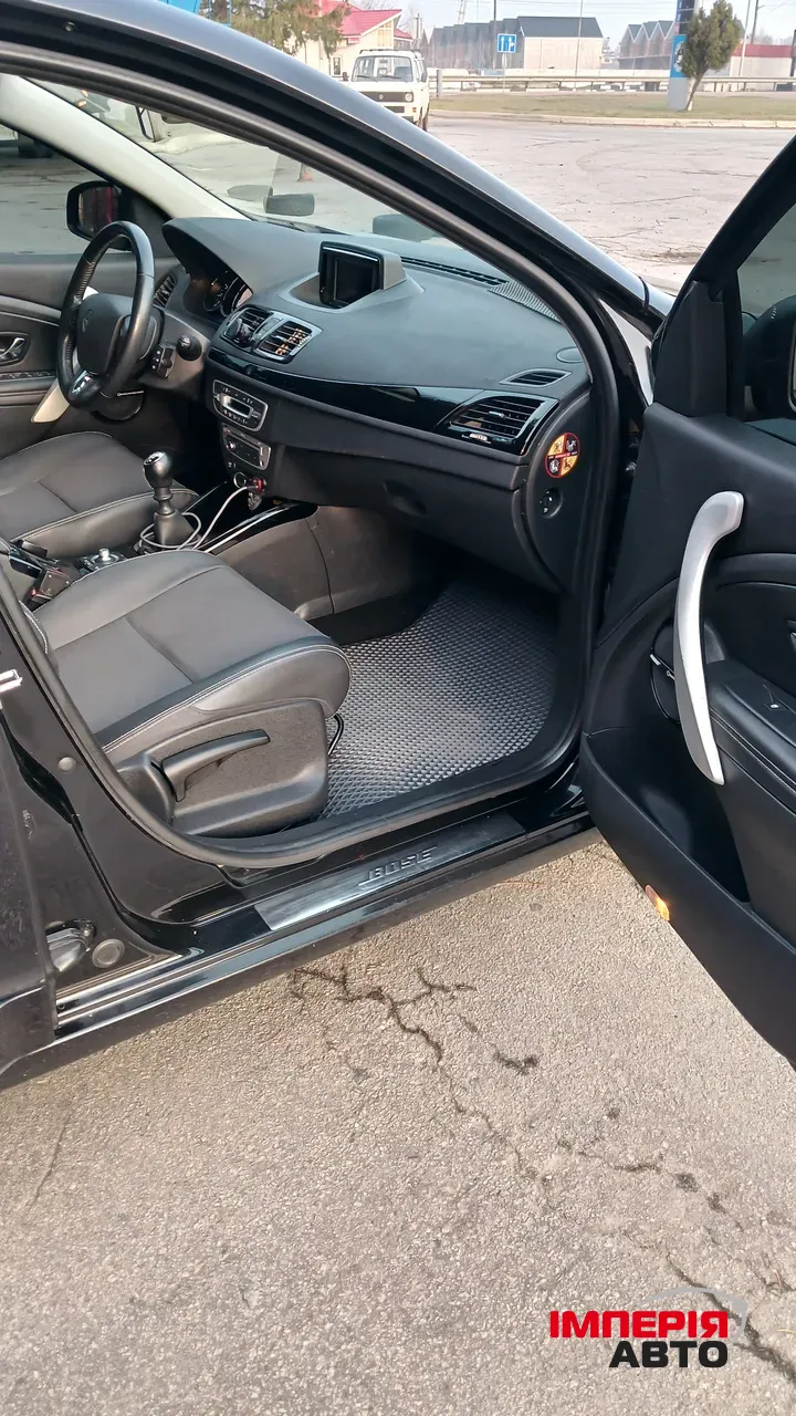 Renault Megane - фото 2