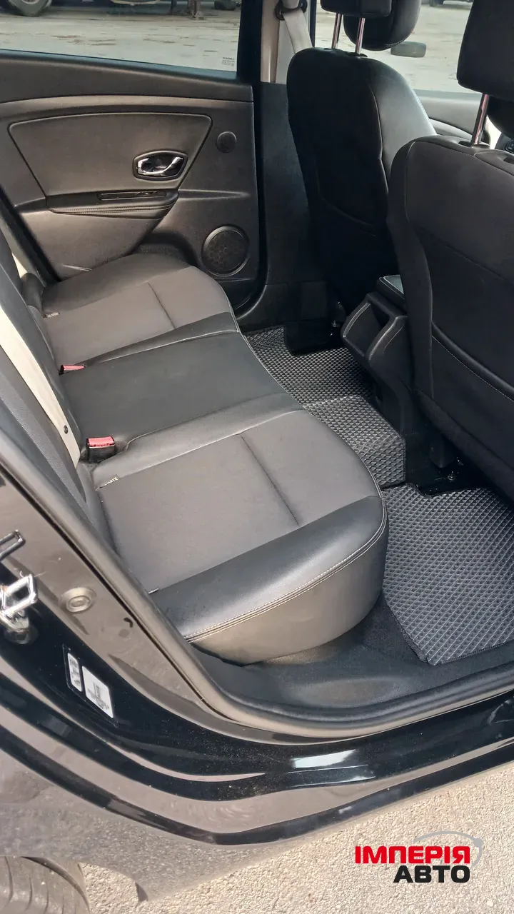 Renault Megane - фото 3