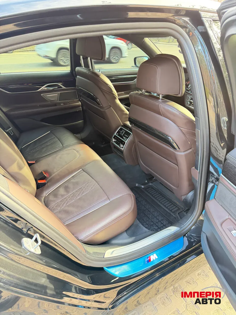 BMW 7 серії - фото 11