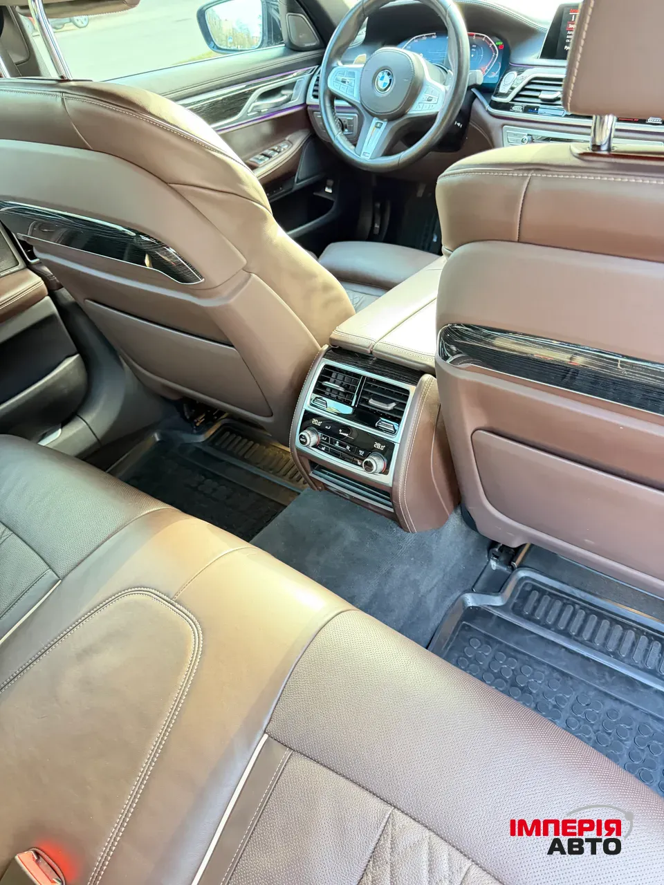 BMW 7 серії - фото 16