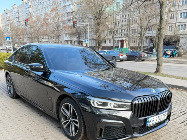 BMW 7 серії - фото 2