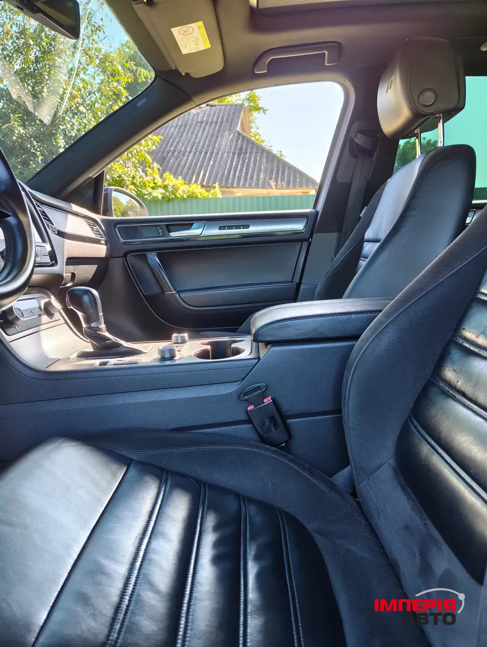 Volkswagen Touareg - фото 19