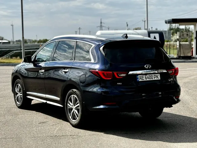 Infiniti QX60 - фото 2