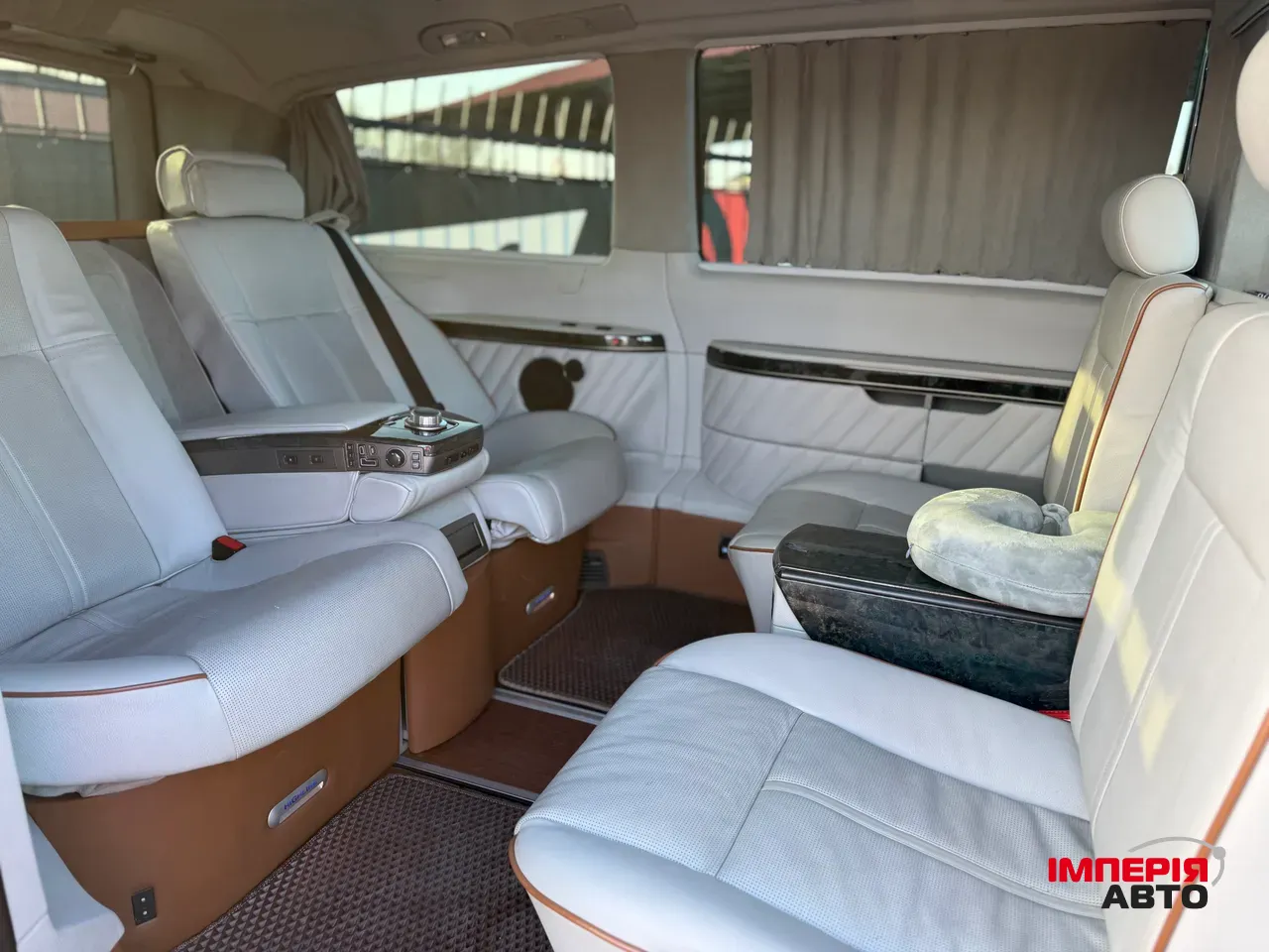 Mercedes-Benz Viano - фото 6