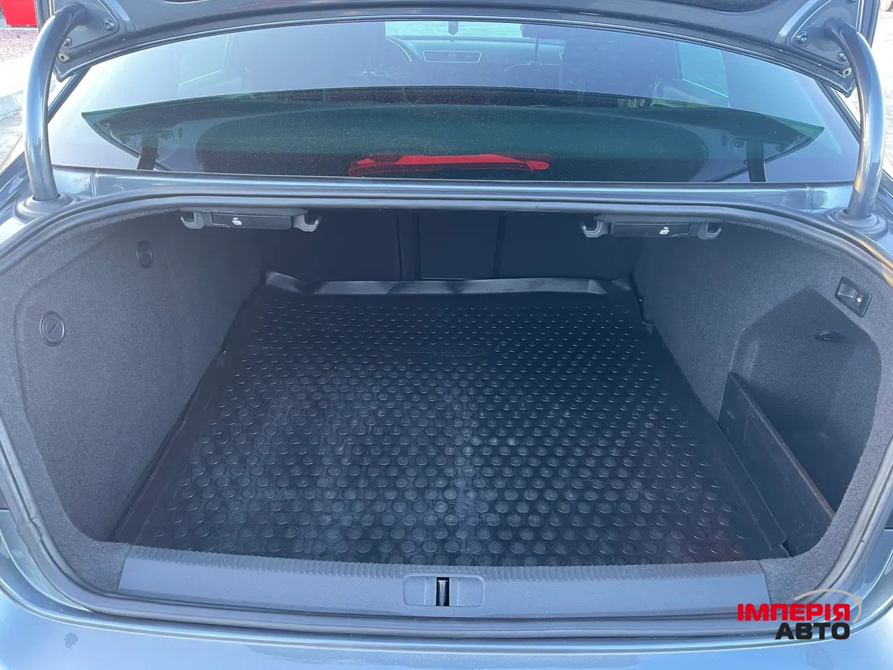 Volkswagen Passat - фото 2