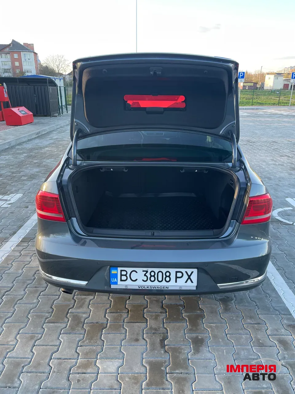 Volkswagen Passat - фото 3