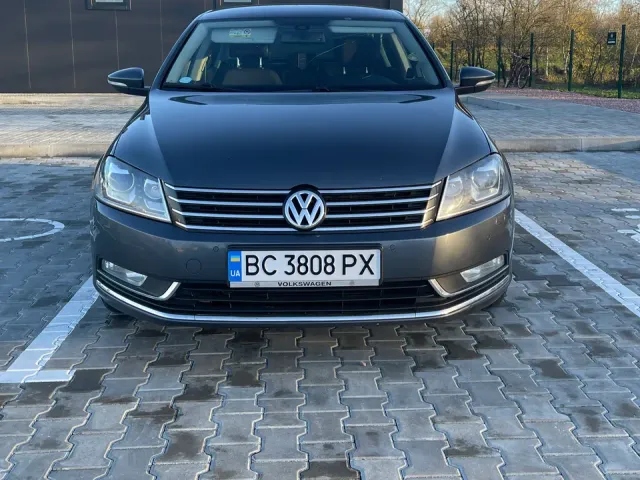 Volkswagen Passat - фото 4